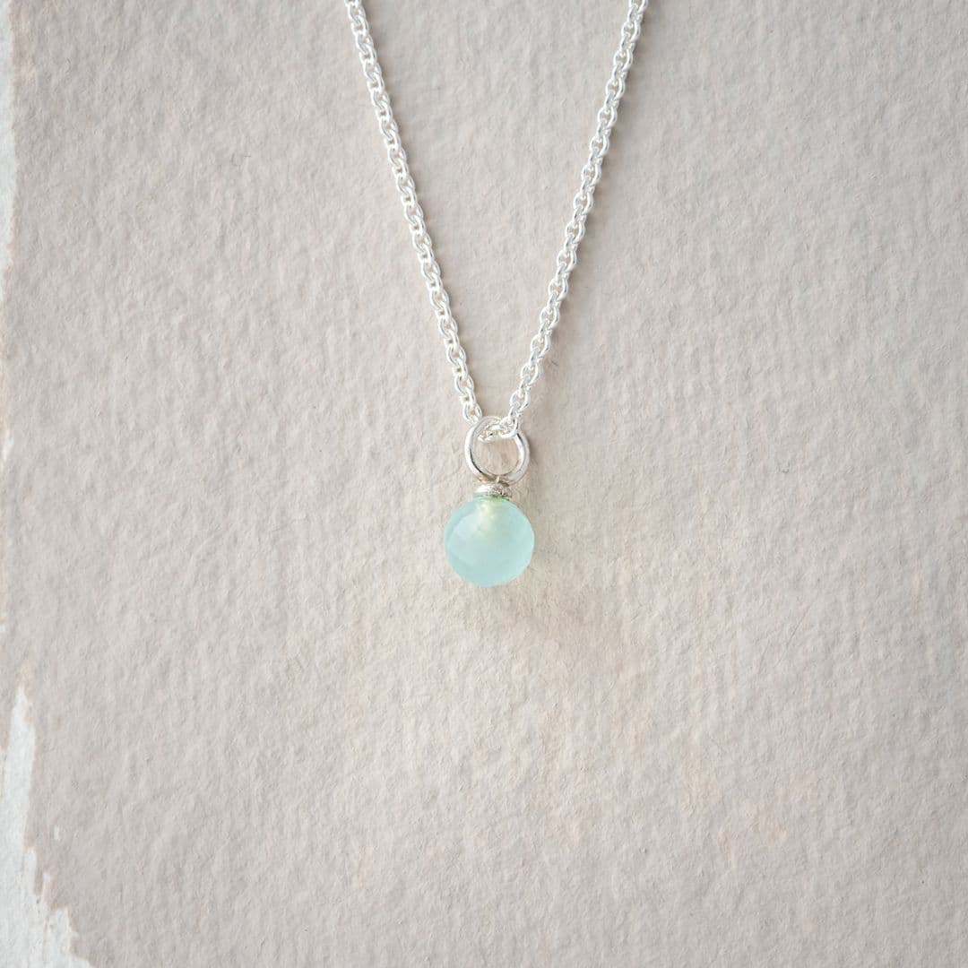 Kettenanhänger Chalcedon aquablau Kugel 6mm mit 45cm Kette