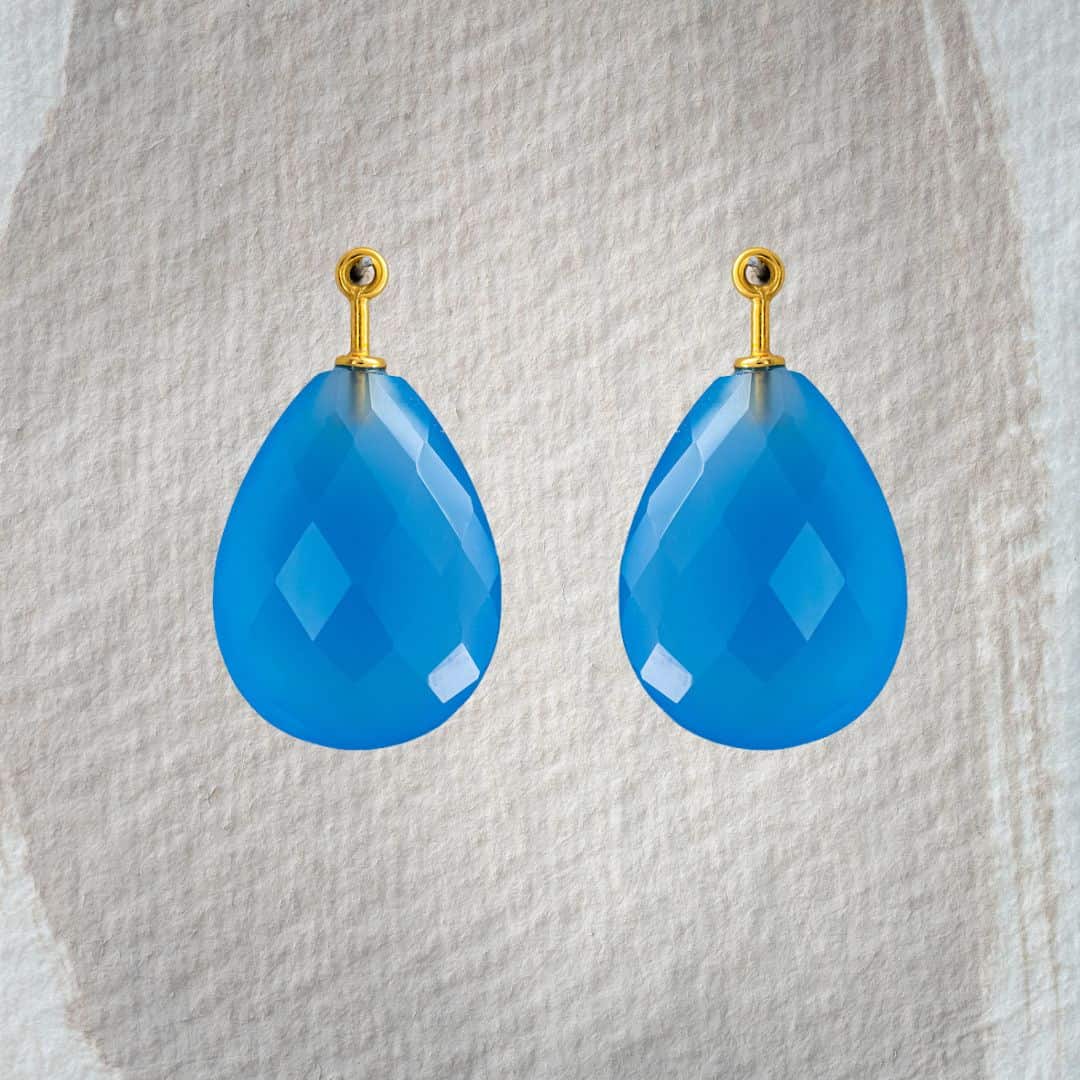 Chalcedon mittelblau Birne Briolett 20x15mm