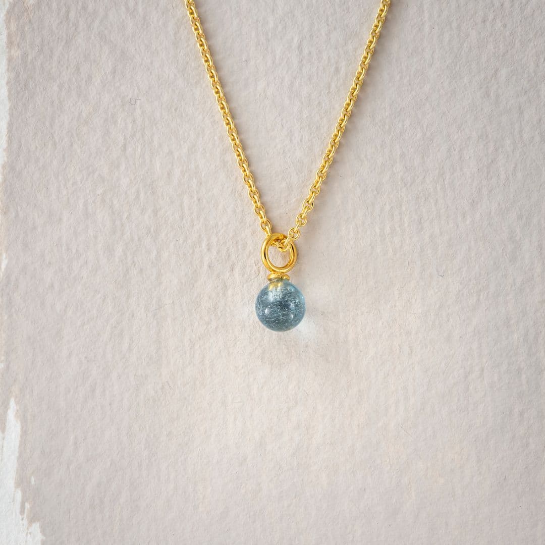 Kettenanhänger Aquamarin Kugel glatt 6mm mit 45cm Kette Kettenanhänger Aquamarin Kugel glatt 6mm mit 45cm Kette