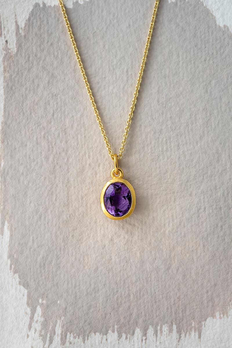 Kettenanhänger Amethyst oval gefasst 8x10mm mit 45cm Kette Kettenanhänger Amethyst oval gefasst 8x10mm mit 45cm Kette