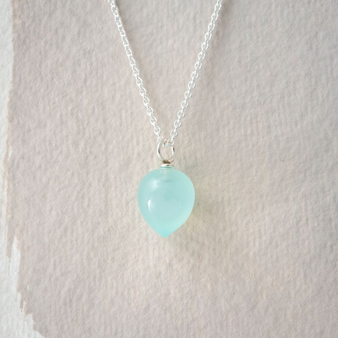 Kettenanhänger Chalcedon aquablau Pampel 13x11mm mit 45cm Kette Kettenanhänger Chalcedon aquablau Pampel 13x11mm mit 45cm Kette
